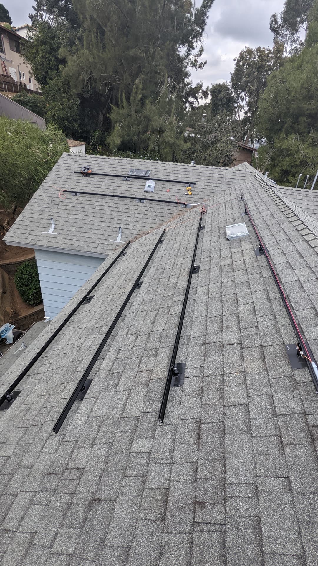 picture of a roof ready to have offgrid solar installed